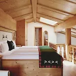 Hotel Burg 5*