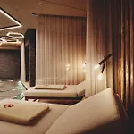 Burg Hotel 5*