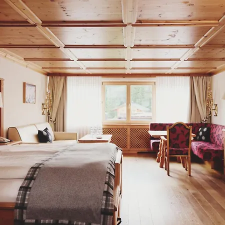 Hotel Burg Oberlech