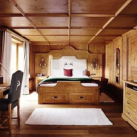 Burg 5*