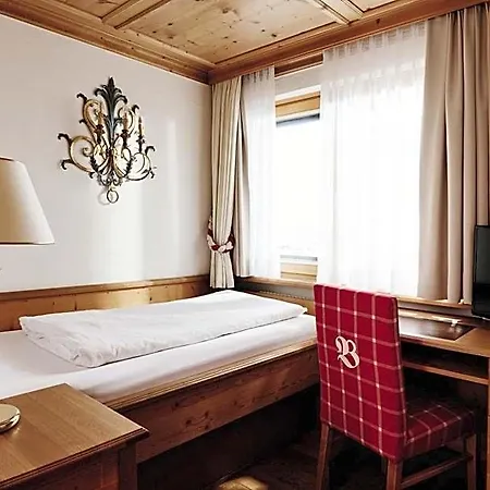 Hotel Burg 5*