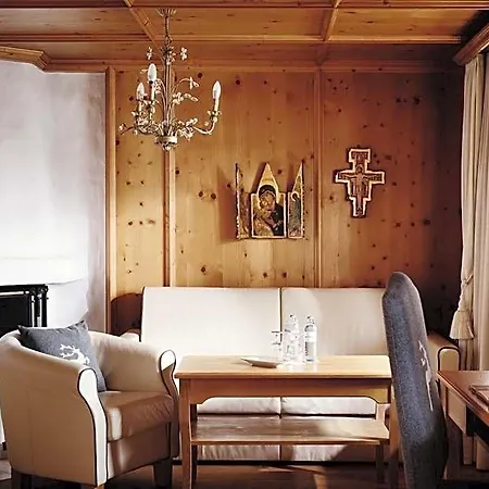 Hotel Burg